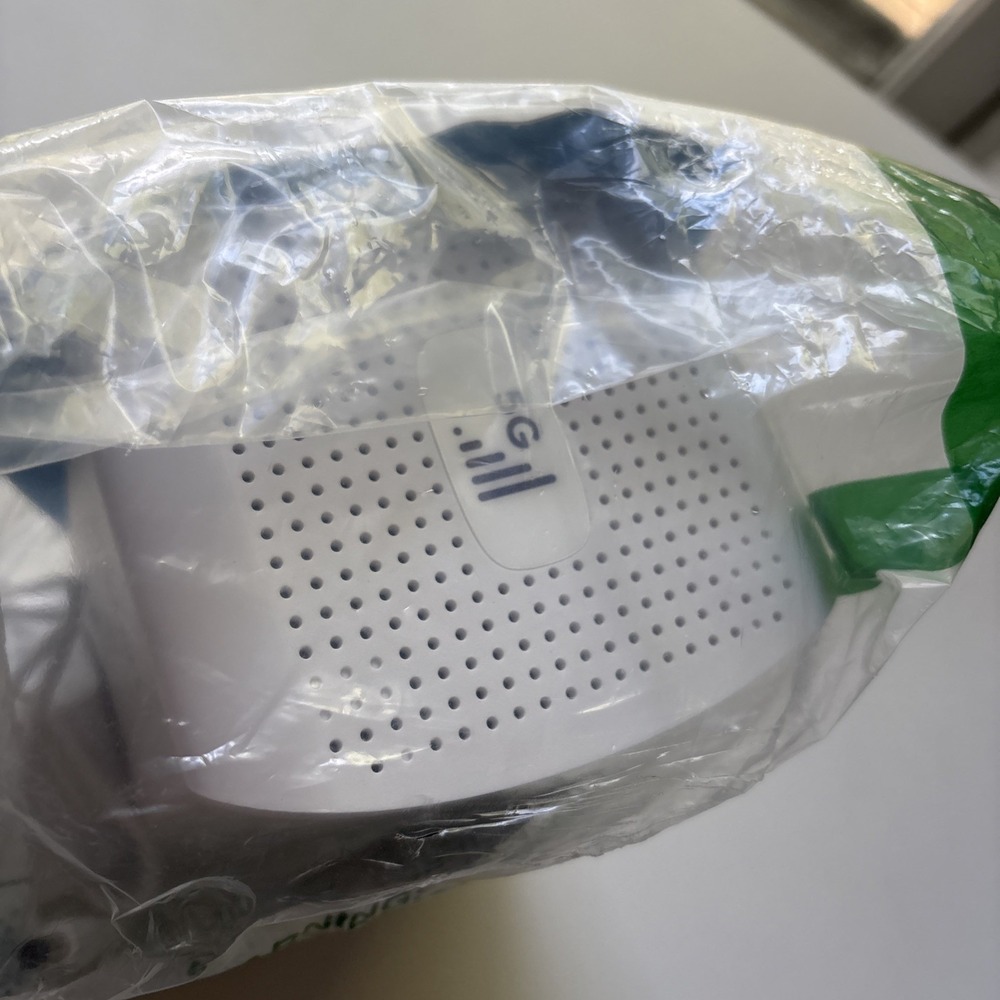 Hitron D60 5G Router AX3000 WiFi 6 Router with Mesh WiFi Read - Picture 5 of 9